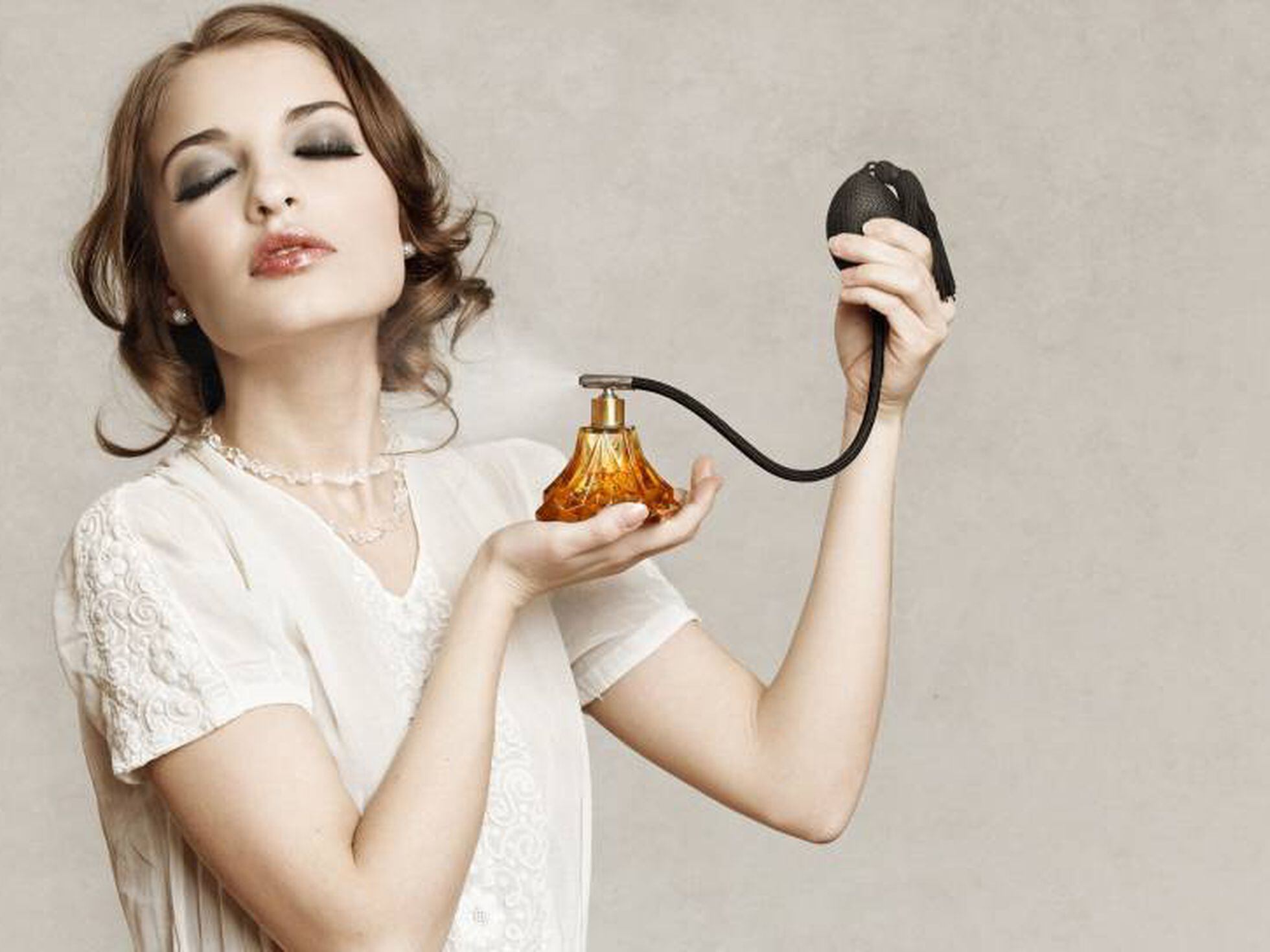 avaro Pensar ángulo Usar siempre el mismo perfume es una patada a su inteligencia | Bienestar |  BuenaVida | EL PAÍS
