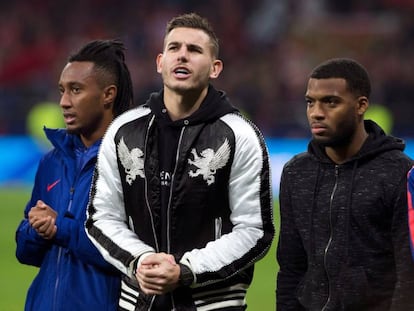 Lucas Hernández, durante el homenaje a Gabi al término del partido entre el Atlético y el Espanyol.