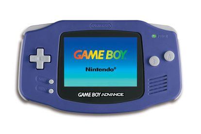 Nintendo lanzó la Game Boy Advance en 2001. Admitía juegos más potentes gracias a su motor gráfico de 32 bits.