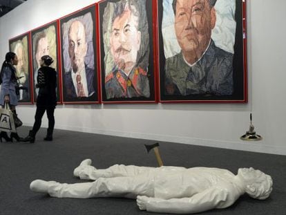 'Homenaje al capitalismo' del artista chino Qiu Zhijie, en The Armory Show.