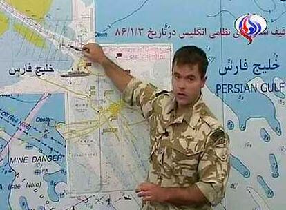 Vídeo difundido el domingo por la televisión iraní, que muestra a uno de los marinos británicos capturados.