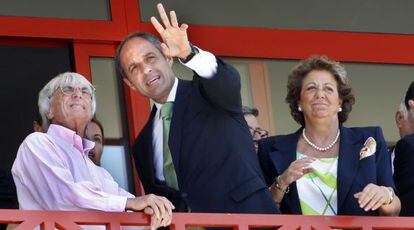Bernie Ecclestone, Francisco Camps y Rita Barberá en 2008.