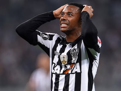 El futbolista brasileño Robinho, en 2017, con la camiseta del Atlético Mineiro.