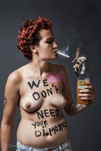 Última foto de Amina semidesnuda publicada en la página de Femen.