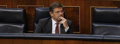 El ministro de Justicia, Rafael Catal&aacute;, durante el debate de la moci&oacute;n del grupo socialista para reprobarle. 