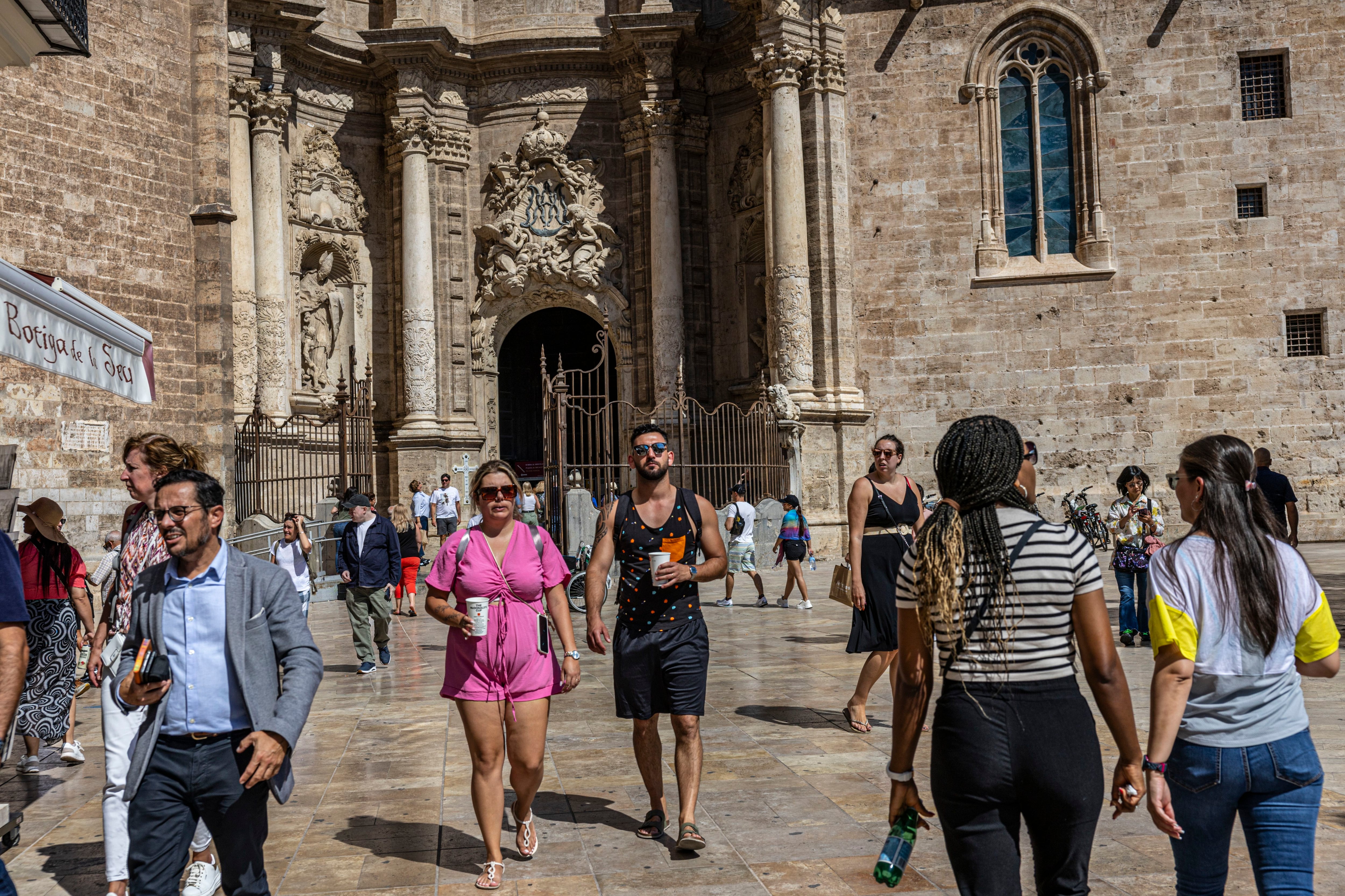 Valencia aprueba por unanimidad un año de moratoria para las viviendas de uso turístico