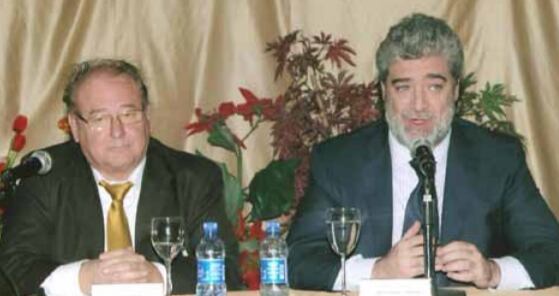 El empresario Alberto Martín junto a Miguel Ángel Rodríguez en una foto tomada antes de que el segundo se convirtiera en jefe de gabinete de la presidenta Isabel Díaz Ayuso.