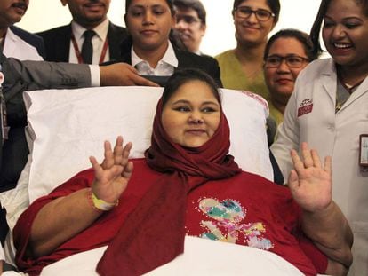 Eman Ahmed Abdelaty durante una rueda de prensa en el hospital Burjeel de Abu Dhabi.