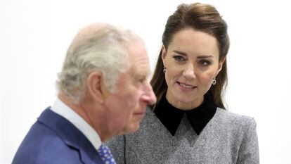 Kate Middleton, princesa de Gales, y el rey Carlos III, en Londres, en febrero de 2022.