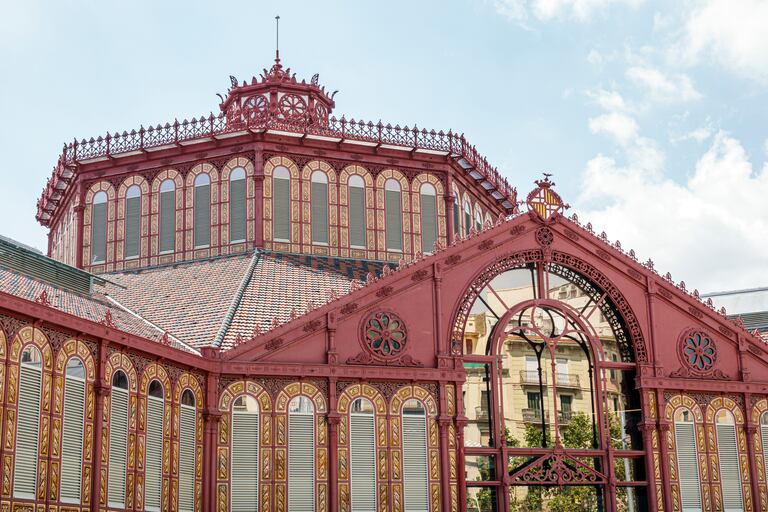 La ampliación y remodelación del mercado de Sant Antoni de Barcelona, construido en 1832 por Antoni Rovira i Trias, ha supuesto un trabajo de nueve años. |