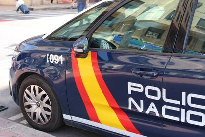 Imagen de un coche patrulla de la Policía Nacional de Valencia.
