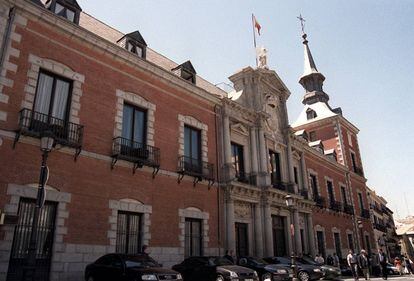 Fachada del Palacio de Santa Cruz, sede del Ministerio de Asuntos Exteriores y Cooperaci&oacute;n.