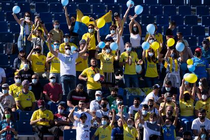 Aficionados de la UD Las Palmas durate el primer día de competición.