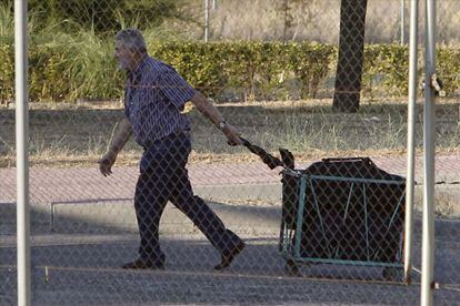 Oubiña, en julio de 2012 saliendo de la cárcel