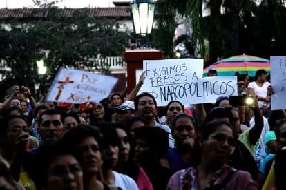 Habitantes de Tierra Caliente, Michoacán en México, durante una manifestación exigiendo paz en la región en 2016.
