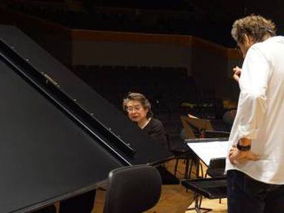 Leonskaja y Nesterowicz, durante un ensayo.