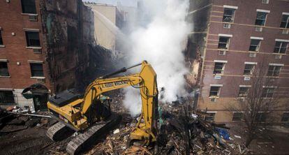 Continúan las labores de rescate en Harlem.