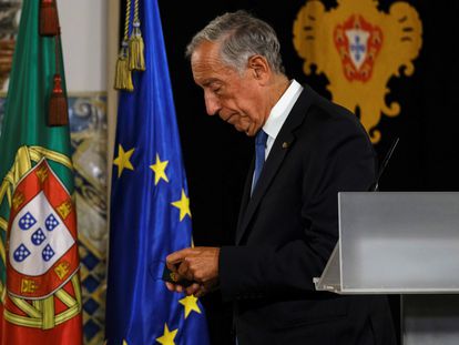 El presidente portugués, Marcelo Rebelo de Sousa, después de anunciar que disolverá el Parlamento y convocará elecciones el 30 de enero, el pasado jueves.