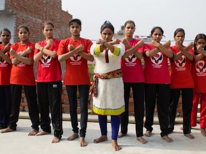 Las Brigadas Rojas de Lucknow, un grupo de adolescentes víctimas de abusos sexuales.