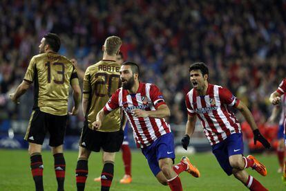 Turan celebra el segundo gol del Atlético 