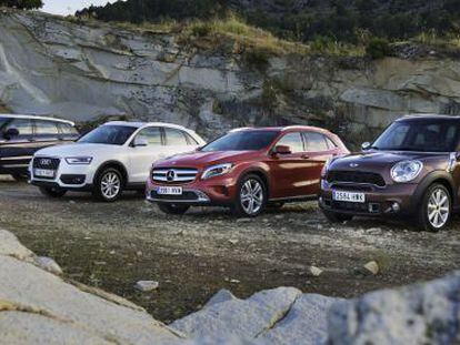 De izquierda a derecha: Range Rover Evoque, Audi Q3, Mercedes GLA y Mini Countryman. 