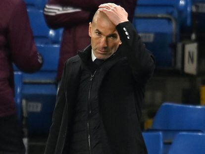Zinedine Zidane durante un partido de fútbol el 5 de mayo de 2021.