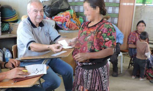 El marista Antonio Tejedor, en un centro de Guatemala en agosto de 2022, cuando la orden ya tenía conocimiento de las acusaciones de abusos contra él.