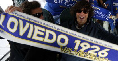 Aficionados del Oviedo de la Pe&ntilde;a Azul Madrid.
