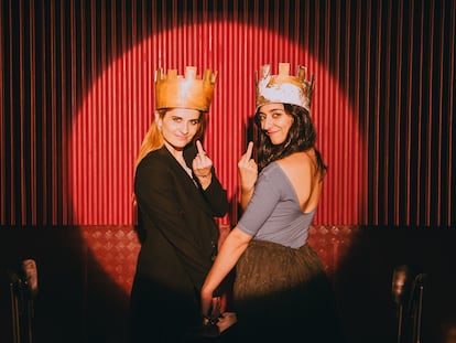 Paloma Córdoba y Esther Isla.