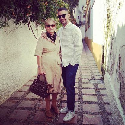 Una bonita imagen junto a su madre, que el malagueño compartió en su cuenta de Instagram.