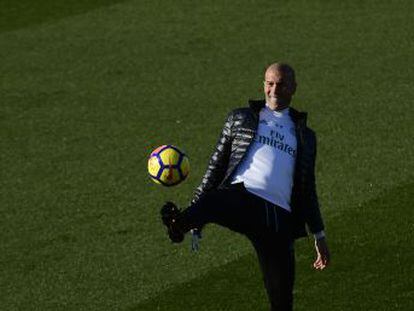 El técnico del Madrid repite que una derrota contra el Barcelona no sentenciará la Liga y asegura que Cristiano está al cien por cien después de trabajar al margen durante tres días