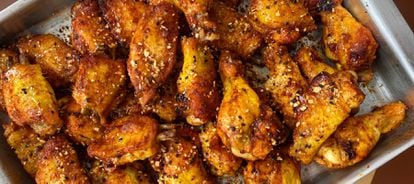 Alitas de pollo al horno adobadas y lacadas con miel | Recetas |  Gastronomía | EL PAÍS