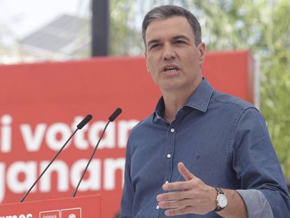 El presidente del Gobierno, Pedro Sánchez, en un acto del PSOE en  Cártamar (Málaga, Andalucía), este sábado. 