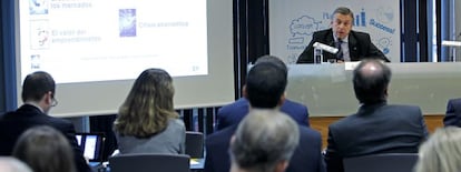 José Luis Perelli, presidente de EY España, durante su ponencia en Esade.