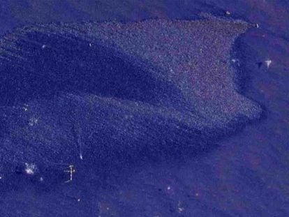 Imagen satelital del derrame de petróleo en las aguas del Golfo de México.