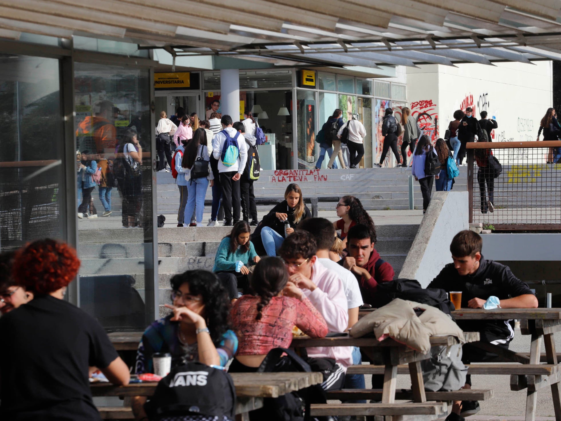 Universidad Autonoma De Barcelona Master Online Pysa: el virus que lastra otro semestre en la Universidad Autónoma de  Barcelona | Cataluña | EL PAÍS