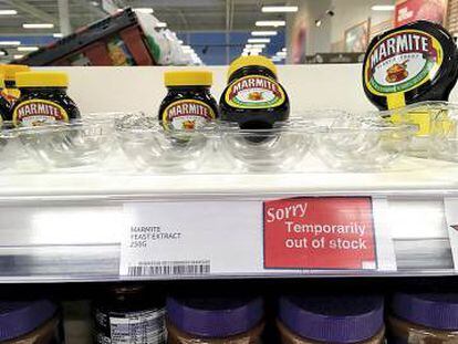 Los que votaron por el Brexit con el fin de defender su 'inglesidad' se toparon con que la caída del valor de la libra disparó el precio de productos como el Marmite, una pasta que es la quintaesencia de la comida inglesa.