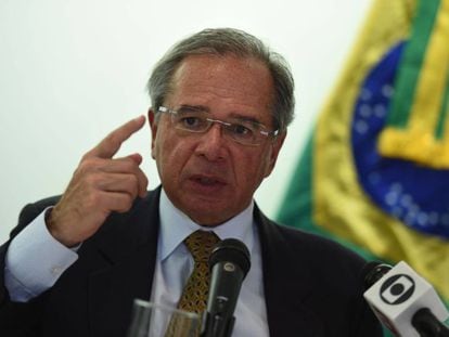 Paulo Guedes, ministro de Economía, este lunes en la embajada brasileña en Washington.