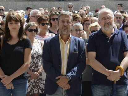 Concentración en Sabiñánigo tras la muerte de la niña, este sábado.