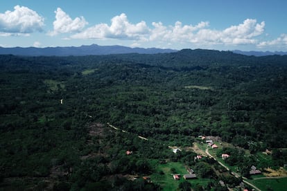 Vista aérea de la comunidad indígena de San José de Uchupiamonas.