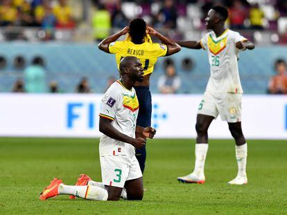 Kalidou Koulibaly celebra el triunfo de Senegal, este martes.