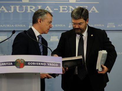 Urkullu y el consejero de Empleo, Juan María Aburto, este martes en la Lehendakaritza