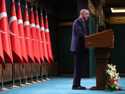 Erdogan comparece en rueda de prensa tras la reunión de su gabinete este lunes