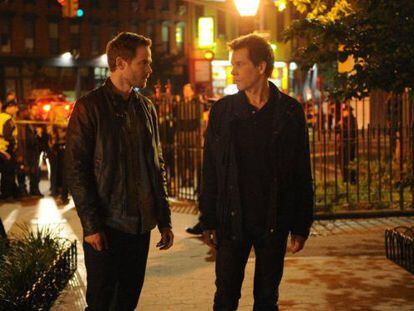 Shawn Ashmore y Kevin Bacon, en una escena de &#039;The following&#039;