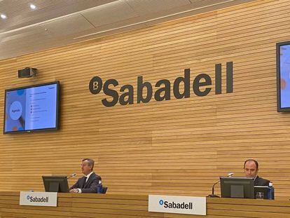 Directivos de Banco Sabadell en una presentación del banco. 