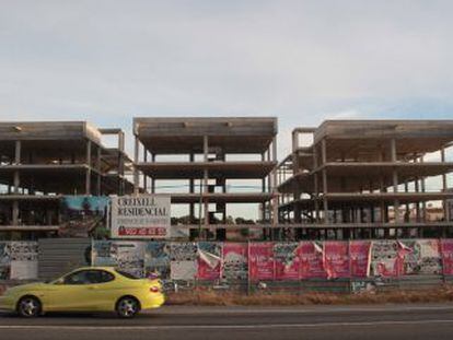 Obras sin acabar y paradas en Torredembarra (Tarragona).