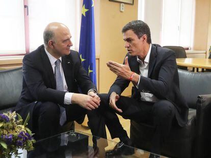 Pedro S&aacute;nchez se re&uacute;ne con el comisario europeo de Asuntos Econ&oacute;micos y Financieros, Pierre Moscovici.