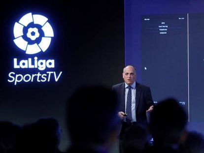 Javier Tebas, en la presntación de LaLigaSportsTV, este lunes en Madrid. En vídeo, declaraciones del presidente la RFEF, Luis Rubiales.