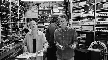 La banda de rock Yo La Tengo, en Nueva York. Desde la izquierda, Georgia Hubley, James McNew e Ira Kaplan.