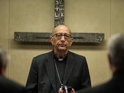 El presidente de la Conferencia Episcopal Española, el cardenal y arzobispo de Barcelona, Juan José Omella, este lunes durante la sesión inaugural de la asamblea plenaria, en Madrid.